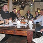 Heinrich Rosier mit den Gastronomen und dem Orga-Team